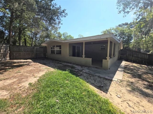 6595 W Curlew Place, Crystal River, FL 34429