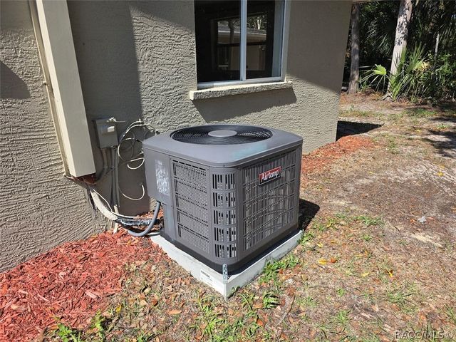 6595 W Curlew Place, Crystal River, FL 34429