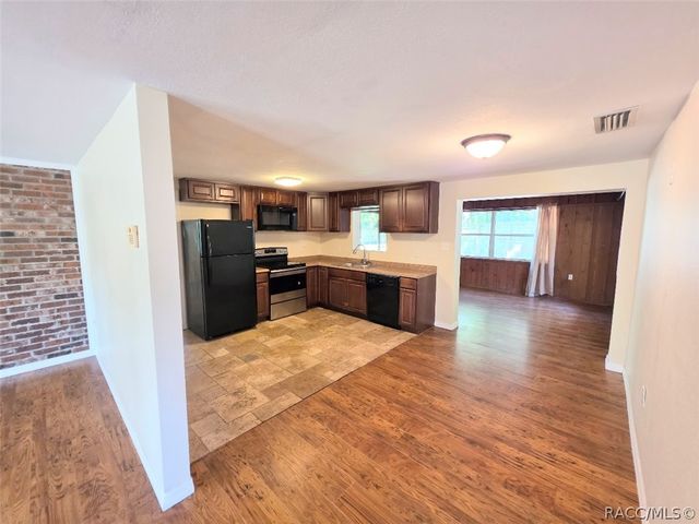 6595 W Curlew Place, Crystal River, FL 34429