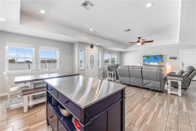 404 Chloes Way, Port Aransas, TX 78373
