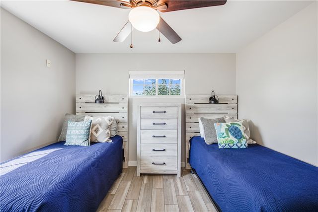 404 Chloes Way, Port Aransas, TX 78373