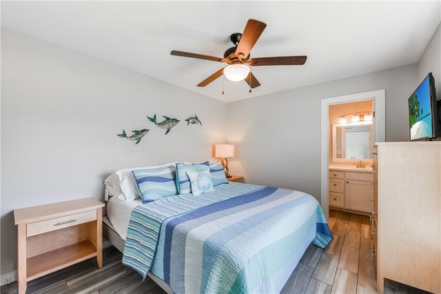 404 Chloes Way, Port Aransas, TX 78373