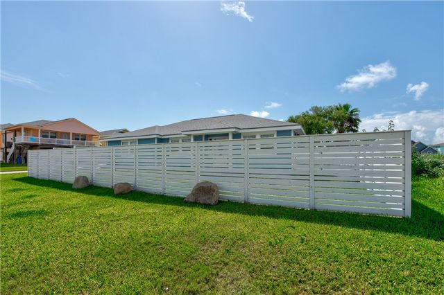 404 Chloes Way, Port Aransas, TX 78373