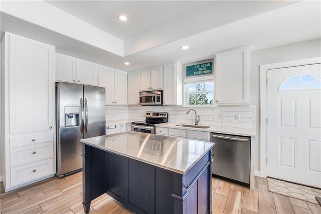 404 Chloes Way, Port Aransas, TX 78373