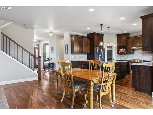 1252 SOUTHRIDGE Way, Roseburg, OR 97470