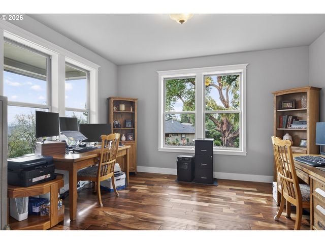 1252 SOUTHRIDGE Way, Roseburg, OR 97470