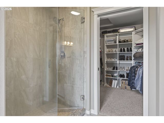 1252 SOUTHRIDGE Way, Roseburg, OR 97470