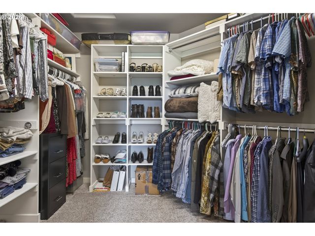 1252 SOUTHRIDGE Way, Roseburg, OR 97470