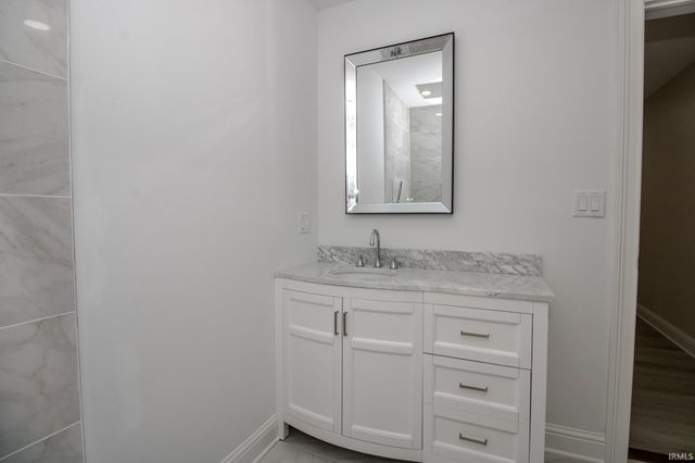 1615 N 300 E, Knox, IN 46534