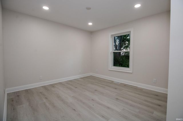 1615 N 300 E, Knox, IN 46534