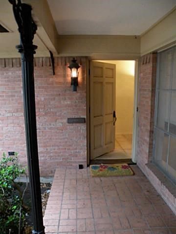 9139 Villa Park Circle, Dallas, TX 75225