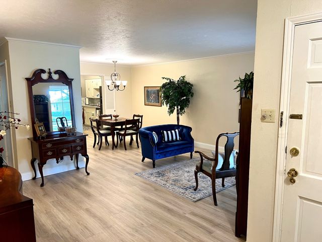 9139 Villa Park Circle, Dallas, TX 75225