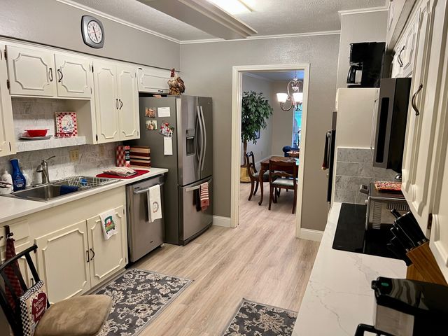 9139 Villa Park Circle, Dallas, TX 75225