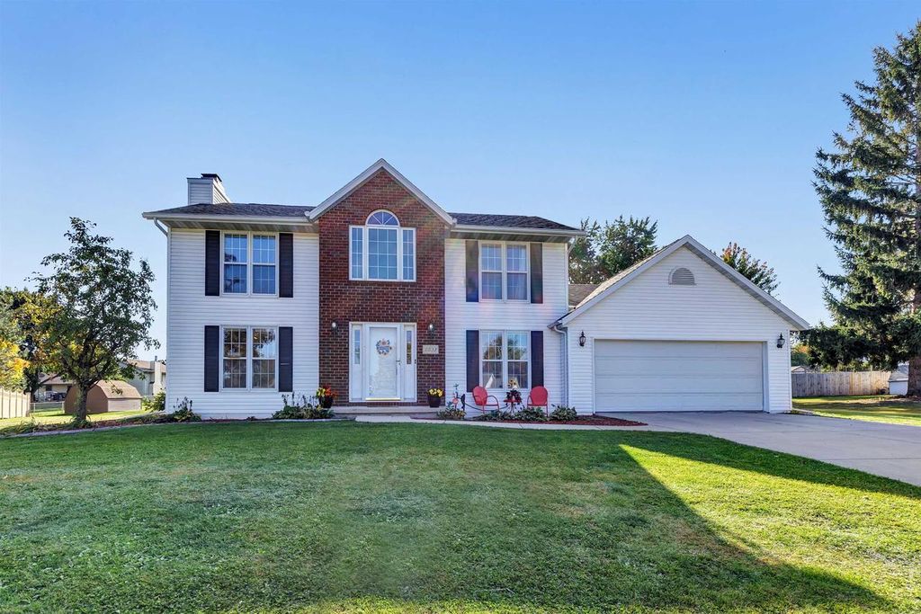 2833 FRIENDLY CIRCLE, Green Bay, WI 54313