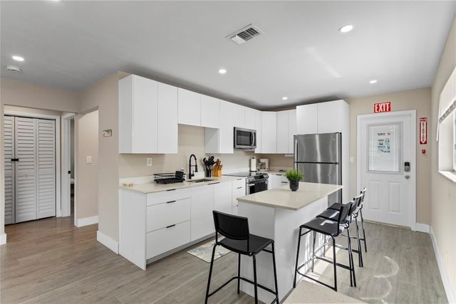 827 SW 29th Street, Fort Lauderdale, FL 33315