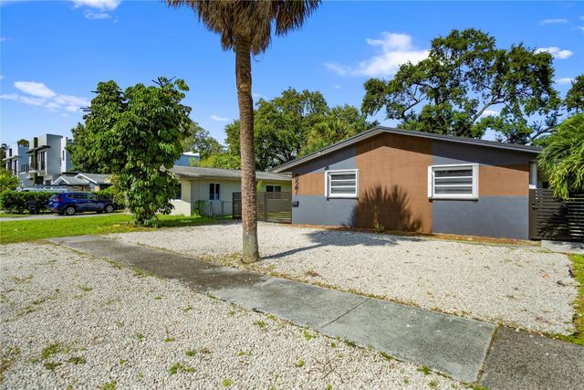 827 SW 29th Street, Fort Lauderdale, FL 33315