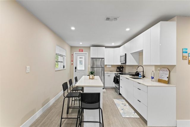 827 SW 29th Street, Fort Lauderdale, FL 33315