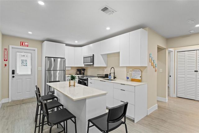 827 SW 29th Street, Fort Lauderdale, FL 33315