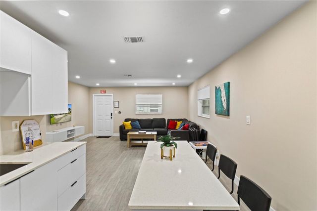 827 SW 29th Street, Fort Lauderdale, FL 33315