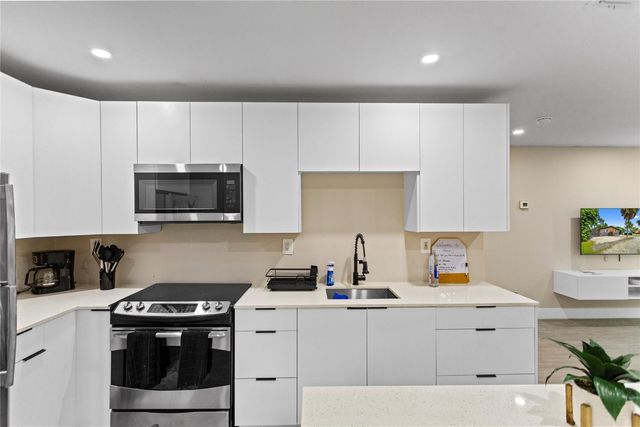 827 SW 29th Street, Fort Lauderdale, FL 33315