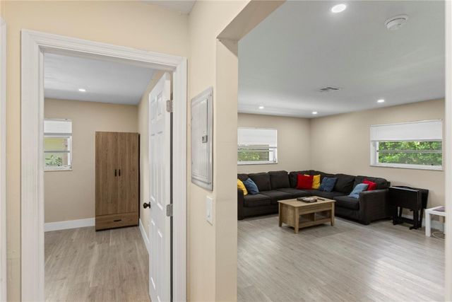 827 SW 29th Street, Fort Lauderdale, FL 33315