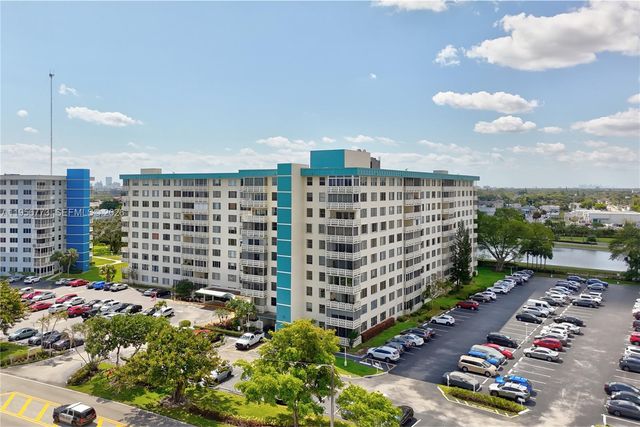 4330 Hillcrest Dr 807, Hollywood, FL 33021