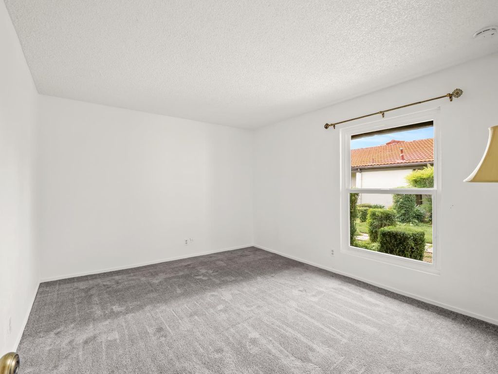 Image 15 of property listing at 355 W Sierra Avenue # 110, Fresno, CA 93704