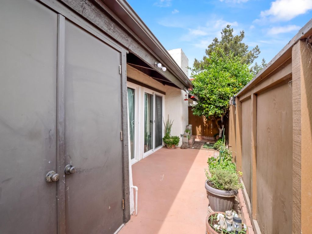 Image 18 of property listing at 355 W Sierra Avenue # 110, Fresno, CA 93704