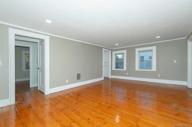 90 S HAMILTON Street, Poughkeepsie, NY 12601