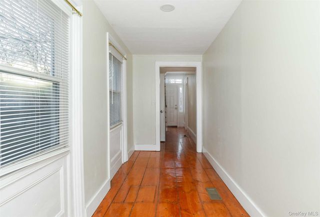 90 S HAMILTON Street, Poughkeepsie, NY 12601