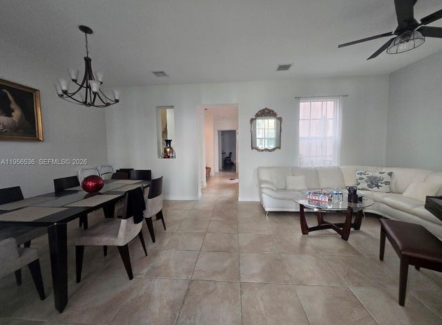 8335 NW 8th Ter, Boca Raton, FL 33487