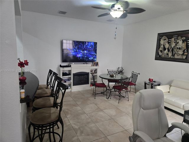 8335 NW 8th Ter, Boca Raton, FL 33487
