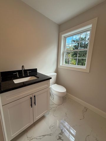 63 North St A, Worcester, MA 01605