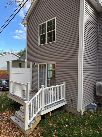 63 North St A, Worcester, MA 01605