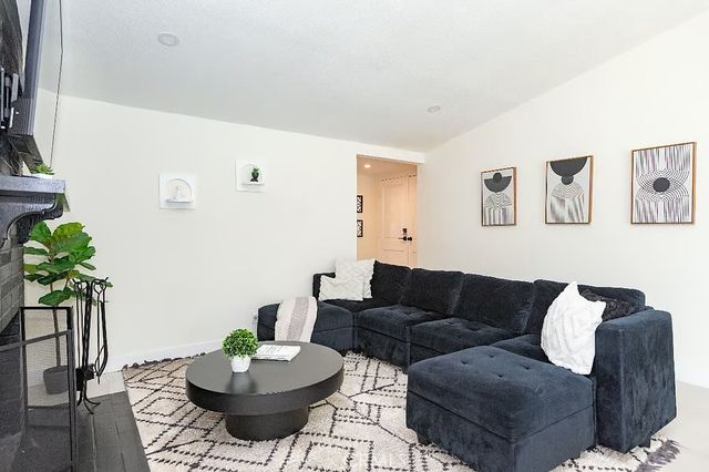 20660 Lemay Street, Winnetka, CA 91306