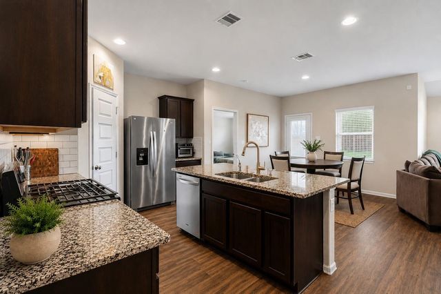 927 Petunia Falls Lane, Rosharon, TX 77583