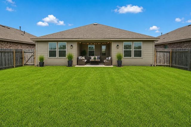 927 Petunia Falls Lane, Rosharon, TX 77583