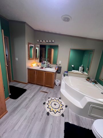 1645 GLENHAVEN Lane, Erie, PA 16509