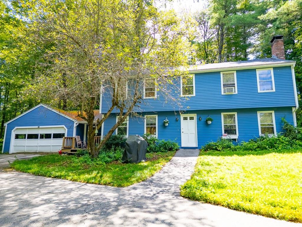 35 Red Deer Road, Londonderry, NH 03053