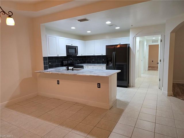 3952 Pomodoro CIR # 102, Cape Coral, FL 33909