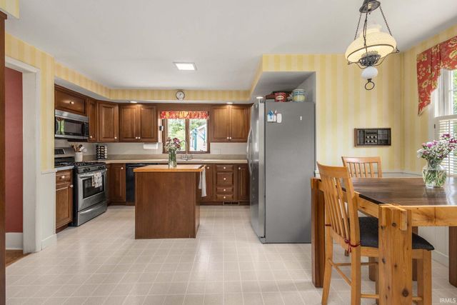 167 Manor Avenue, Elkhart, IN 46516