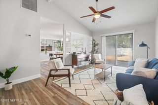 3042 HAMPSTEAD DR Drive, Jacksonville, FL 32225