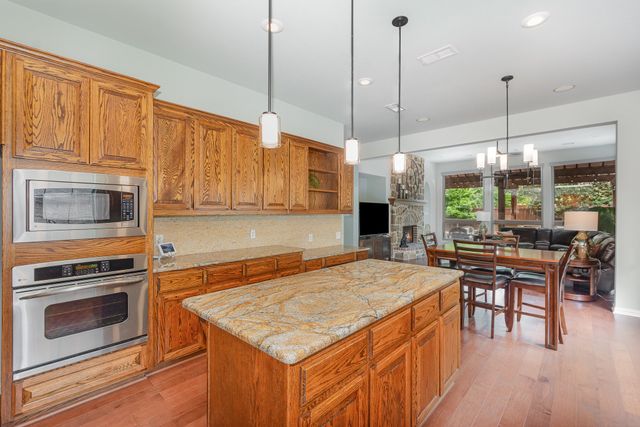 905 Maybach Court, Mckinney, TX 75071