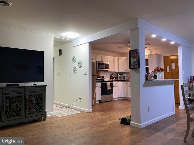 59 SPRUCE ST, Penns Grove, NJ 08069