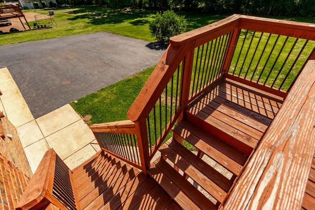 131 Honeysuckle Dr, Hendersonville, TN 37075