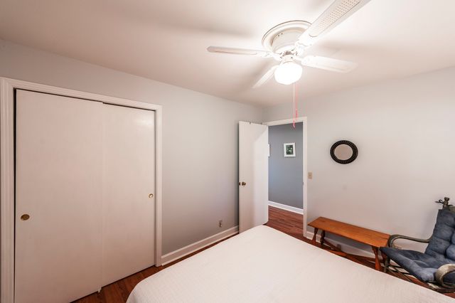 131 Honeysuckle Dr, Hendersonville, TN 37075