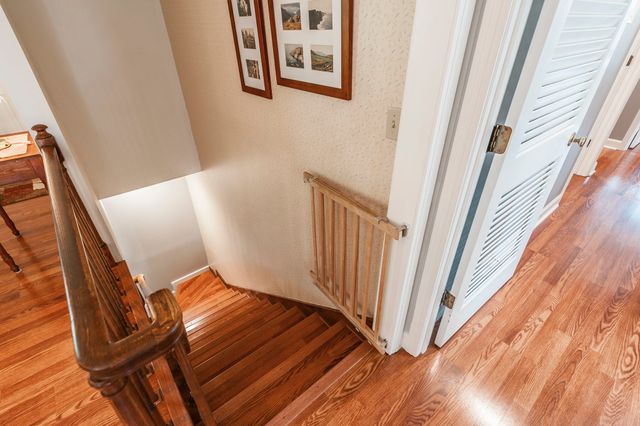 131 Honeysuckle Dr, Hendersonville, TN 37075