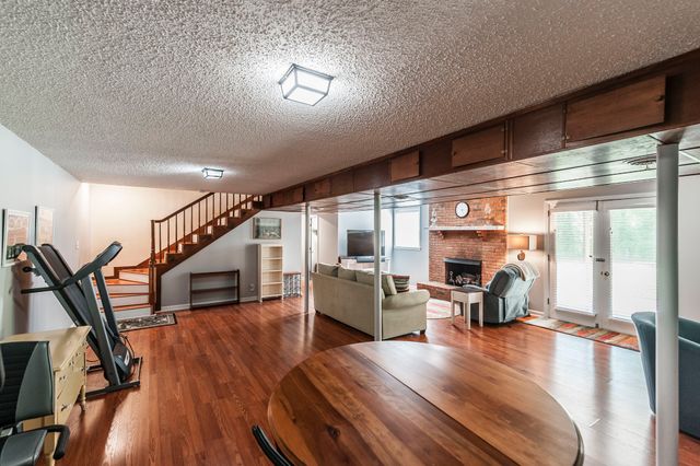 131 Honeysuckle Dr, Hendersonville, TN 37075
