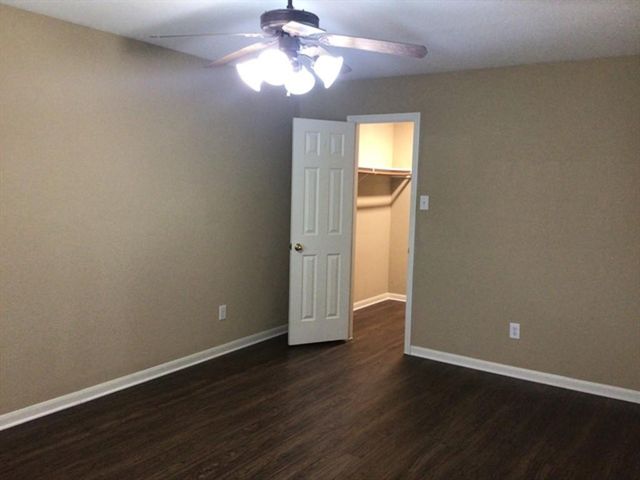 1022 Yorkshire Hollow, Fresno, TX 77545