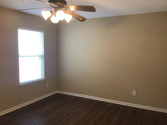 1022 Yorkshire Hollow, Fresno, TX 77545